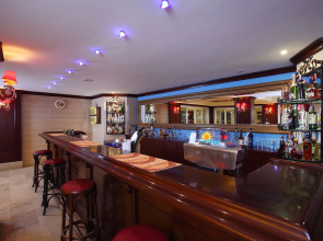 Cactus Mirage Family Club