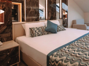 Отель Victory Be Mine 