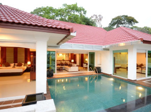 Independence Hotel by Dara