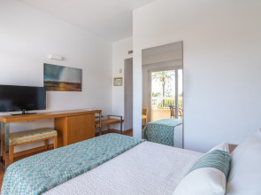 Отель JS Alcudi Mar