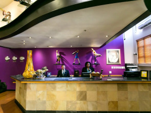 Cape Town Lodge Hotel