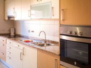 A04 - Large Modern 1 bed Apartment with pool by DreamAlgarve