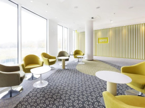 Sound Garden Hotel Airport