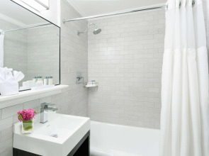 Отель Hilton Boston Park Plaza