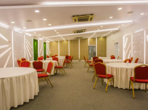 Hotel Tropical Daisy