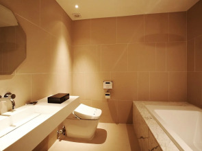 Urban Boutique Hotel