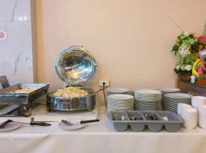 J TWO S Pratunam Hotel