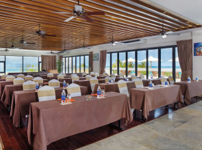 Cam Ranh Riviera Beach Resort & Spa