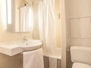 B&B HOTEL Paris Malakoff Parc des Expositions