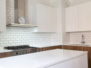 2ndhomes 144 m2 Stylish 3BR Center Home