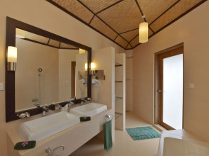 Safari Island Resort