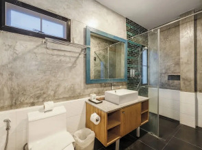 Coco Paradiso Phuket Hotel