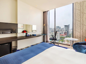 Holiday Inn Express Bangkok Siam by IHG