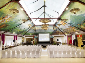 The Mansion Resort Hotel & Spa