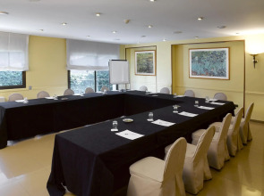 Отель Ciudad de Castelldefels