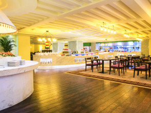 Grand Mercure Hotel Hualing