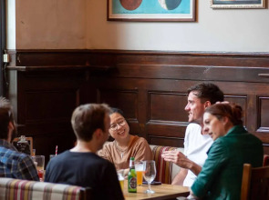 Publove The Rose & Crown