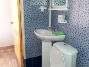 Chernoe More Guest House