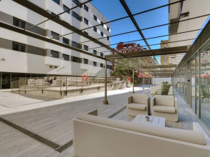 Livensa Living Studios Valencia Marina Real