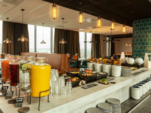 Holiday Inn - the niu, Fender Amsterdam by IHG