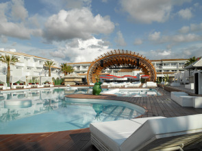 Ushuaia Ibiza Beach Hotel - Adults Only