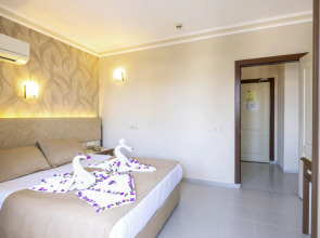 May Flower Apart Hotel