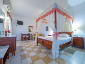 Sea View Village - Studios & Apartments