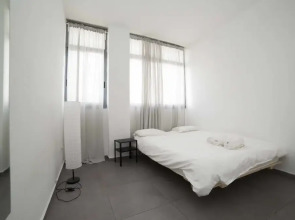 Diamond Exchange Flats