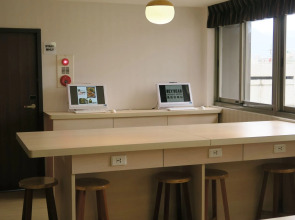 Heybear Capsule Hotel