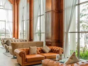 Sea Breeze Hotel & Villa