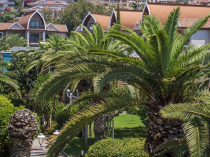 Quattro Beach Spa & Resort Hotel