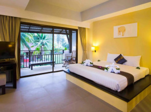 Palm Galleria Resort