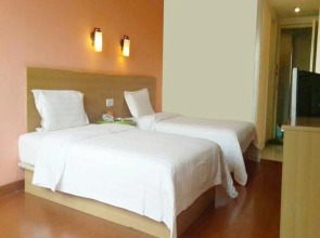 7 Days Inn Shanghai Changshou Road Subway Station PCD Store Branch