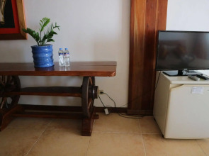 Nigi Nigi Too Beach Resort