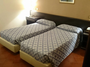 Отель Crisol Europa