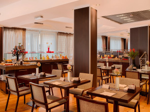 Отель NH Collection Roma Giustiniano