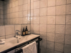 The Swan House by Heimaleiga