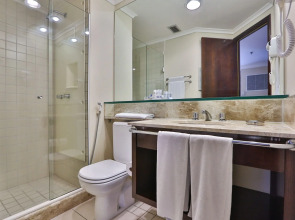 Transamerica Prime International Plaza