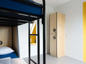 Via Amsterdam - Hostel