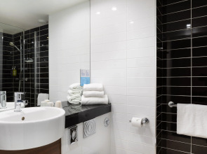 Holiday Inn Express Marseille Airport by IHG