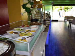 Golden Phoenix Hotel Boracay