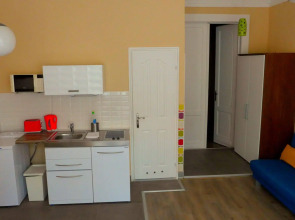 Amber Terrace Studio