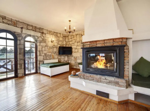 Vinifera Vineyards Hotel