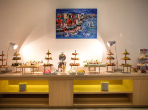 Cam Ranh Riviera Beach Resort & Spa