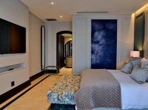 Apogee Boutique Hotel & Spa