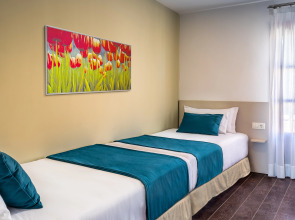 Occidental Pueblo Acantilado