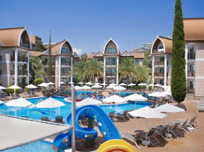 Quattro Beach Spa & Resort Hotel