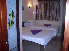 Maple Leaf Guest House