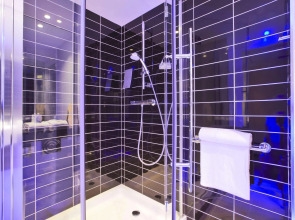 Holiday Inn Express Marseille Airport by IHG