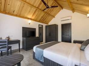 White woods Resort & Spa